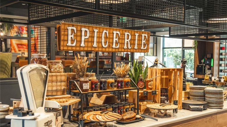<b>Mercure Atria Toulouse Restaurant</b>. Images powered by <a href="https://iceportal.shijigroup.com/" title="IcePortal" target="_blank">IcePortal</a>.