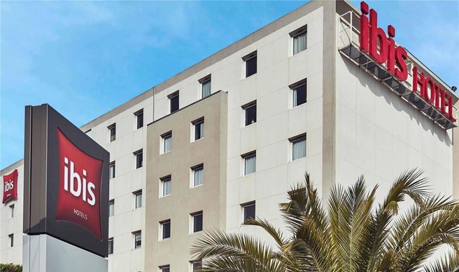 Ibis Toulon la Valet Exterior