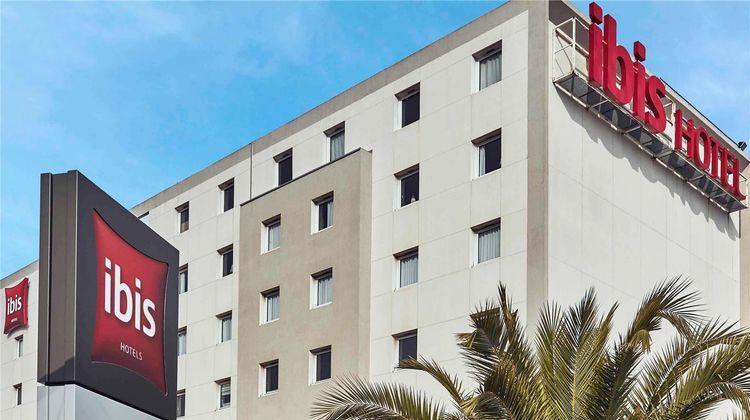 Ibis Toulon la Valet Exterior