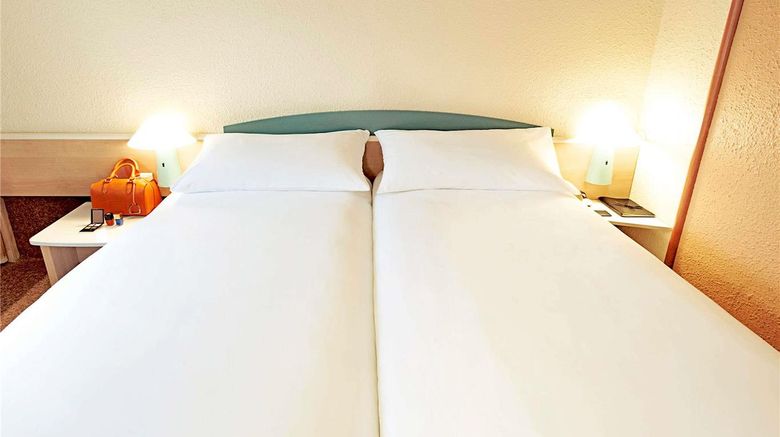 <b>Ibis Strasbourg Aeroport Hotel Room</b>. Images powered by <a href="https://iceportal.shijigroup.com/" title="IcePortal" target="_blank">IcePortal</a>.