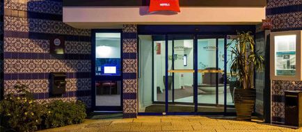 Hotel Ibis Faro Exterior