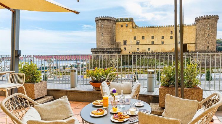 Mercure Napoli Angioino Centro Exterior