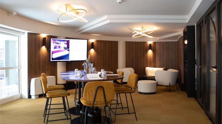 <b>Mercure Charpennes Hotel Meeting</b>. Images powered by <a href="https://iceportal.shijigroup.com/" title="IcePortal" target="_blank">IcePortal</a>.