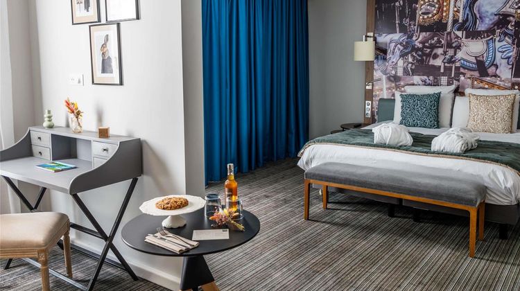 Mercure Chateau Fontainebleau Room