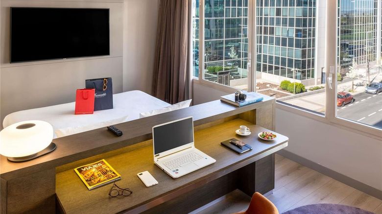 <b>Novotel Madrid Campo Naciones Room</b>. Images powered by <a href="https://iceportal.shijigroup.com/" title="IcePortal" target="_blank">IcePortal</a>.