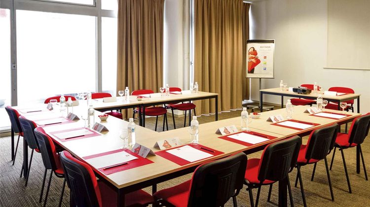 Ibis Bayonne Centre Meeting
