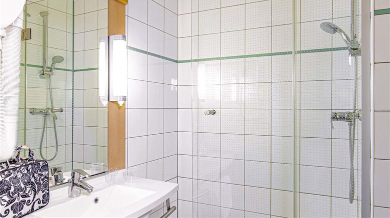 <b>Ibis Mulhouse Centre Filature Room</b>. Images powered by <a href="https://iceportal.shijigroup.com/" title="IcePortal" target="_blank">IcePortal</a>.