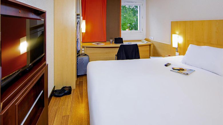 <b>Ibis Mulhouse Centre Filature Room</b>. Images powered by <a href="https://iceportal.shijigroup.com/" title="IcePortal" target="_blank">IcePortal</a>.