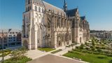 Ibis Saint Quentin Basilique Exterior