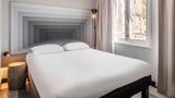 Ibis Saint Quentin Basilique Room