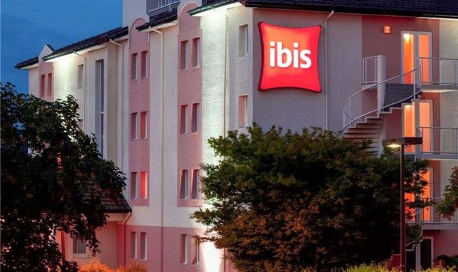 Ibis Hotel Pau-Lescar Exterior