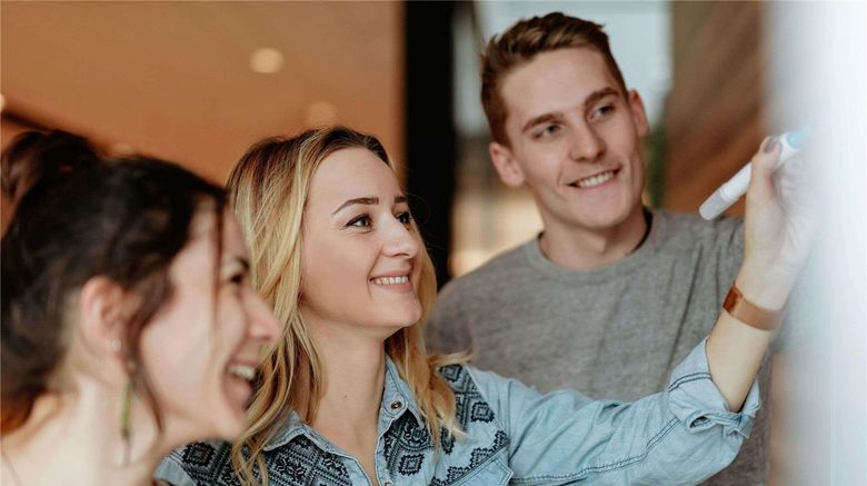 <b>Mercure Hotel Hamburg am Volkspark Meeting</b>. Images powered by <a href="https://iceportal.shijigroup.com/" title="IcePortal" target="_blank">IcePortal</a>.
