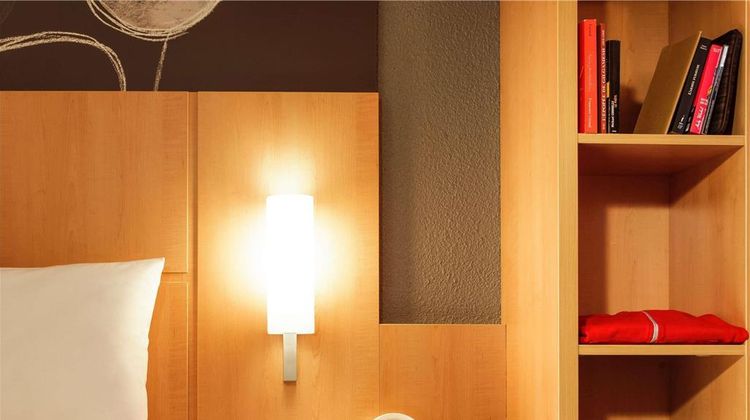 Hotel Ibis Lisboa Jose Malhoa Room