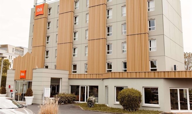 Ibis Clermont Ferrand A71 A75 Exterior