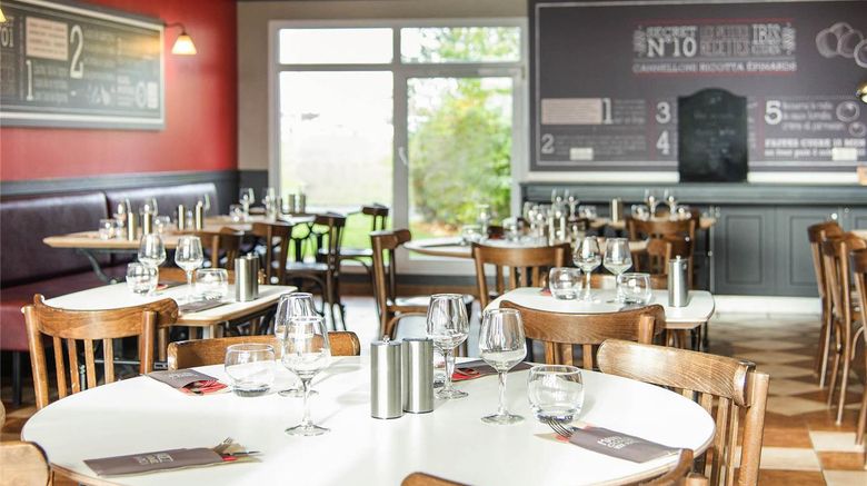 <b>Ibis Falaise Restaurant</b>. Images powered by <a href="https://iceportal.shijigroup.com/" title="IcePortal" target="_blank">IcePortal</a>.