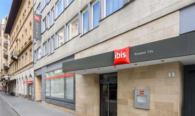 Ibis Budapest City Exterior