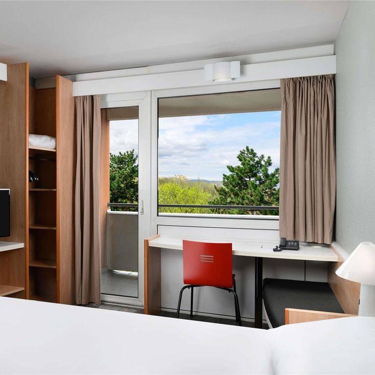 Ibis Budapest Aero Hotel