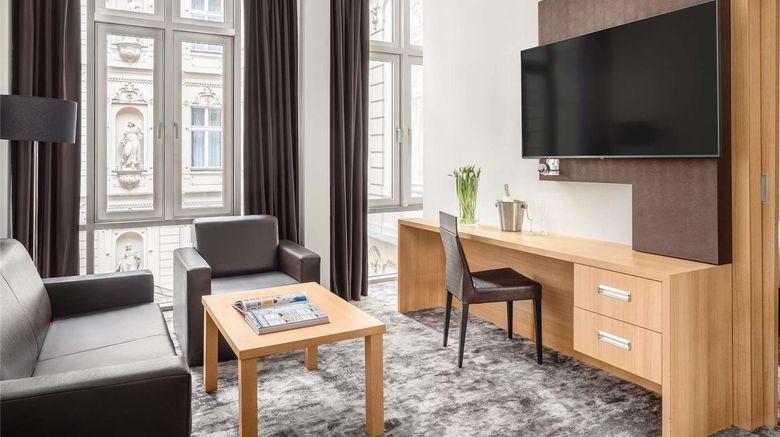 <b>Hotel Nemzeti Budapest Suite</b>. Images powered by <a href="https://iceportal.shijigroup.com/" title="IcePortal" target="_blank">IcePortal</a>.