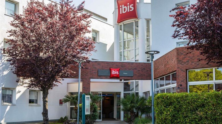 <b>Ibis Massy Exterior</b>. Images powered by <a href="https://iceportal.shijigroup.com/" title="IcePortal" target="_blank">IcePortal</a>.