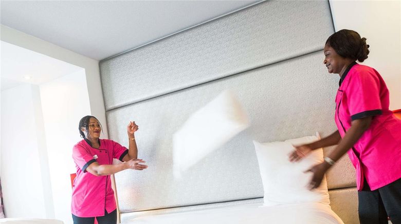 <b>Mercure Wuerzburg Mainufer Room</b>. Images powered by <a href="https://iceportal.shijigroup.com/" title="IcePortal" target="_blank">IcePortal</a>.