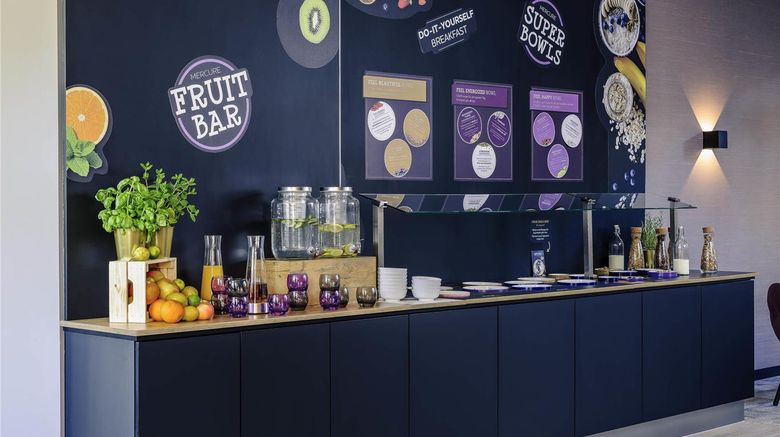 <b>Mercure Hotel am Olympiapark Restaurant</b>. Images powered by <a href="https://iceportal.shijigroup.com/" title="IcePortal" target="_blank">IcePortal</a>.