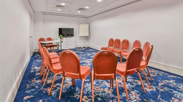 Pullman Bucharest World Trade Center Meeting