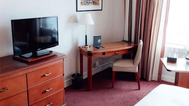 Pullman Bucharest World Trade Center Suite