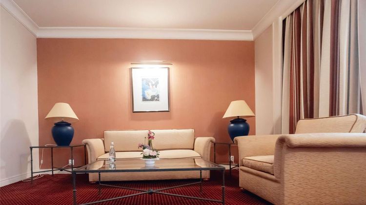 Pullman Bucharest World Trade Center Suite