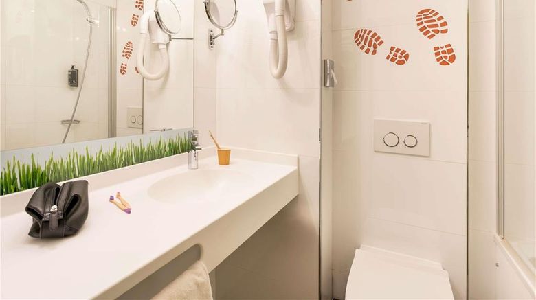 <b>Ibis Styles Lisieux Normandie Room</b>. Images powered by <a href="https://iceportal.shijigroup.com/" title="IcePortal" target="_blank">IcePortal</a>.