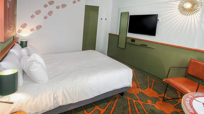 <b>Ibis Styles Lisieux Normandie Room</b>. Images powered by <a href="https://iceportal.shijigroup.com/" title="IcePortal" target="_blank">IcePortal</a>.