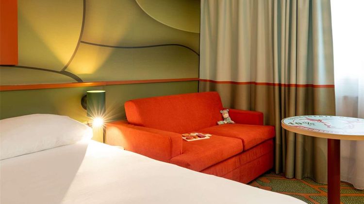 Ibis Styles Lisieux Normandie Exterior