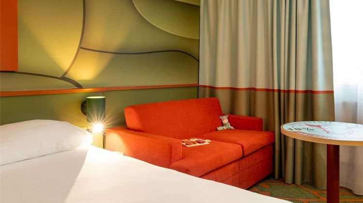 Ibis Styles Lisieux Normandie Exterior