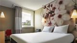 Ibis Marne la Vallee Room
