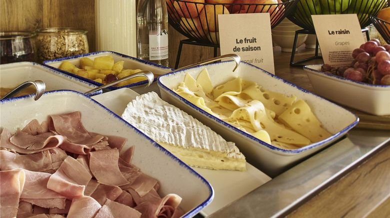 <b>Ibis Marne la Vallee Restaurant</b>. Images powered by <a href="https://iceportal.shijigroup.com/" title="IcePortal" target="_blank">IcePortal</a>.