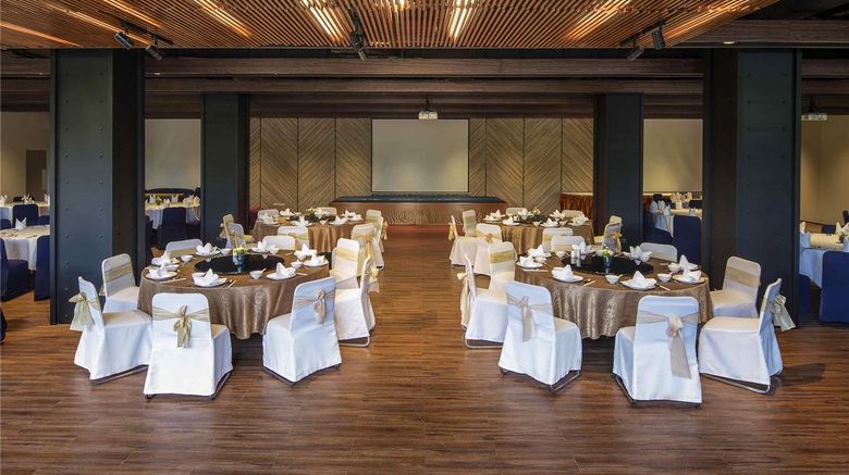 <b>Novotel Bangna Bangkok Meeting</b>. Images powered by <a href="https://iceportal.shijigroup.com/" title="IcePortal" target="_blank">IcePortal</a>.