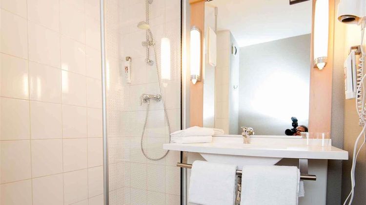 Ibis Hotel Avallon Room