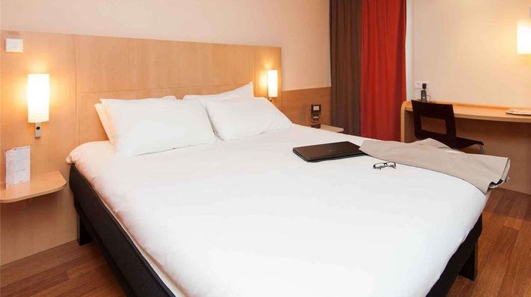 Ibis Hotel Avallon Room