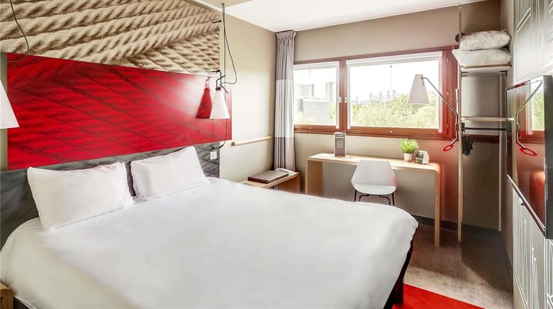 <b>Ibis Paris Bercy Village Room</b>. Images powered by <a href="https://iceportal.shijigroup.com/" title="IcePortal" target="_blank">IcePortal</a>.