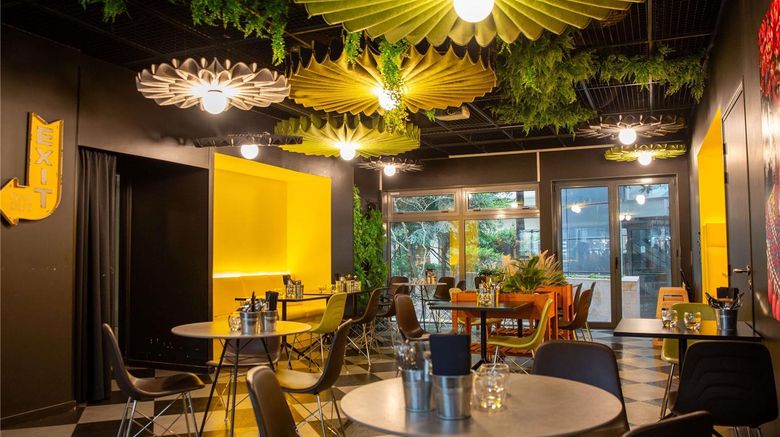 <b>Ibis Paris Bercy Village Restaurant</b>. Images powered by <a href="https://iceportal.shijigroup.com/" title="IcePortal" target="_blank">IcePortal</a>.