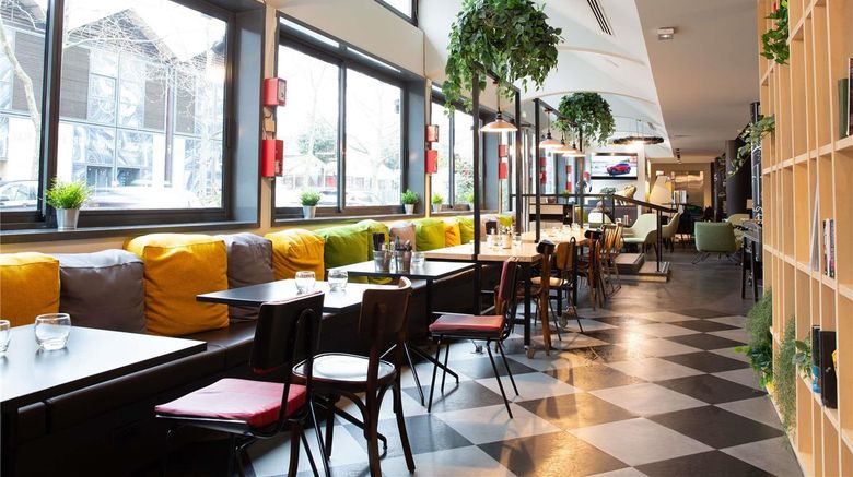 <b>Ibis Paris Bercy Village Restaurant</b>. Images powered by <a href="https://iceportal.shijigroup.com/" title="IcePortal" target="_blank">IcePortal</a>.