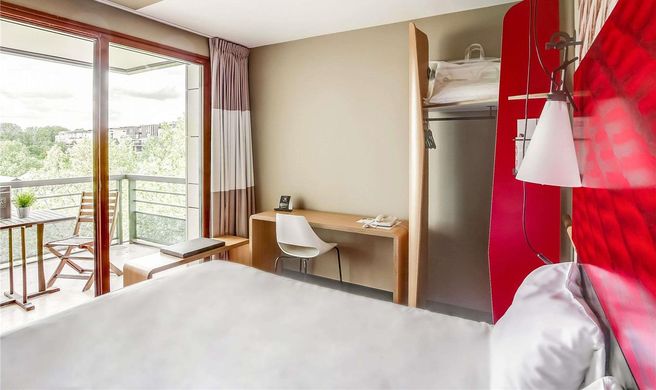 Ibis Paris Bercy Village Exterior