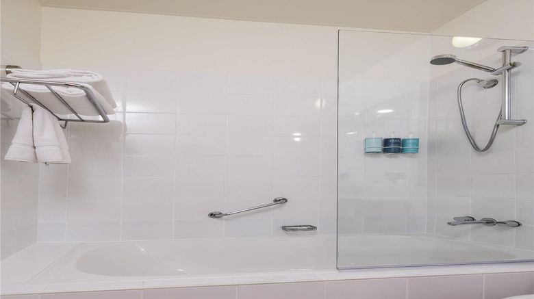<b>Novotel Darwin CBD Suite</b>. Images powered by <a href="https://iceportal.shijigroup.com/" title="IcePortal" target="_blank">IcePortal</a>.