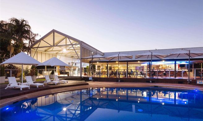 Mercure Townsville Exterior
