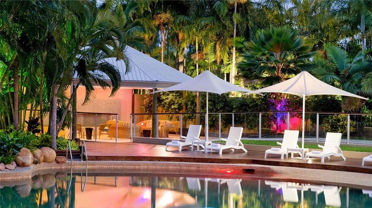 Mercure Townsville Exterior