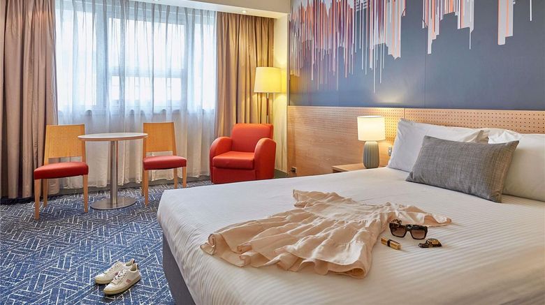 <b>Mercure Hotel Perth Room</b>. Images powered by <a href="https://iceportal.shijigroup.com/" title="IcePortal" target="_blank">IcePortal</a>.