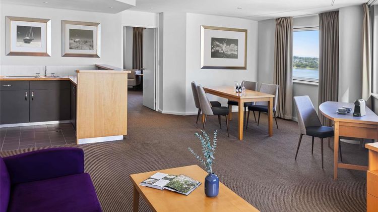 Novotel Perth Langley Suite