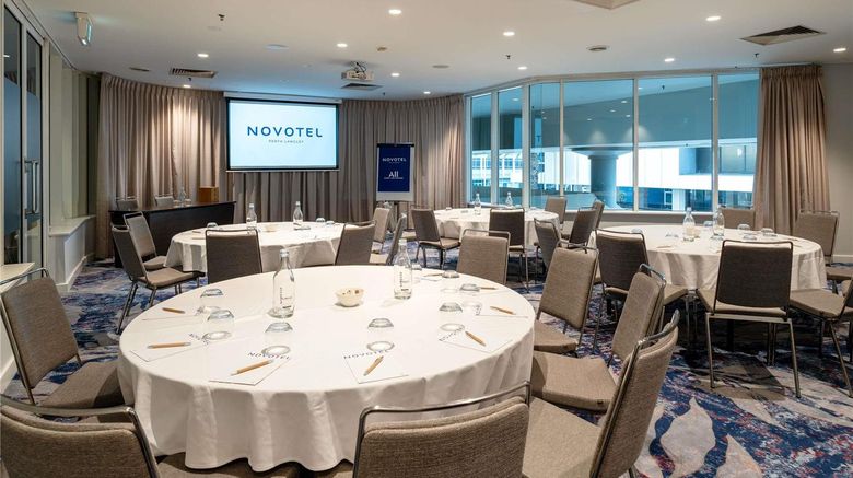 <b>Novotel Perth Langley Meeting</b>. Images powered by <a href="https://iceportal.shijigroup.com/" title="IcePortal" target="_blank">IcePortal</a>.