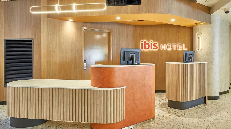 Hotel Ibis Perth Exterior