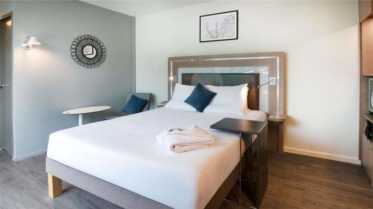 Novotel Senart Golf de Greenparc Hotel Room