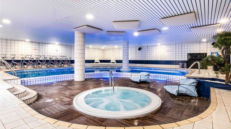 <b>Hotel Mercure Tours Sud Pool</b>. Images powered by <a href="https://iceportal.shijigroup.com/" title="IcePortal" target="_blank">IcePortal</a>.